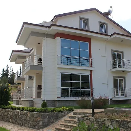 Διαμέρισμα Koerfez Garden